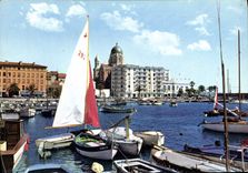 CPM La Cote D'Azur Saint Raphael Le Pont Bateaux