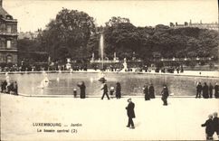 VINTAGE POSTCARD Luxembourg Garden the Central Basin