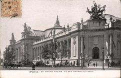 CPA Paris Le Grand Palais Vu Des Champs Elysees