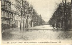 CPA Inondations De Paris Passerelle Boulevard Haussmann