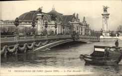 VINTAGE POSTCARD Floods Of Paris the Bridge Alexandre III