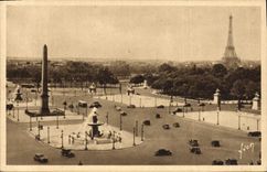 VINTAGE POSTCARD Paris While Strolling Place Of the Harmony Eiffel Tower