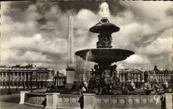 CPM Paris Et Ses Merveilles Place De La Concorde L'Une DEs Fontaines Et l'Obelisque