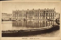CPA Versailles Facade Sur Le Parc