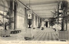 CPA Versailles Le Grand Trianon Le Peristyle