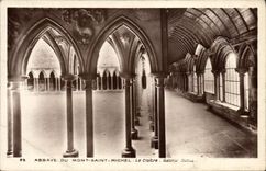 CPA Abbaye Du Mont Saint Michel Le Cloitre