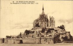 CPA Le Mont Saint Michel Les Remparts Et l'Abbaye