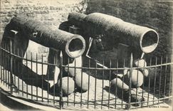 CPA Mont St Michel Les Michelettes Canons