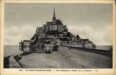 CPA Le Mont Saint Michel Vue Generale Prise De La Digue