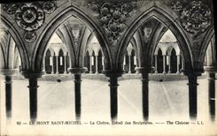 CPA Le Mont Saint Michel Le cloitre Detail Des Sculptures