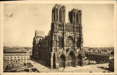 VINTAGE POSTCARD soft Rheims France the Cathedral