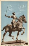 CPA Reims Statue De Jeanne d'Arc