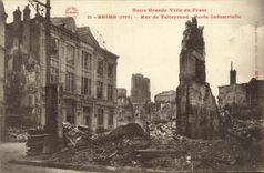 CPA Reims Rue De Talleyrand Militaria