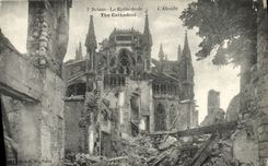 CPA Reims La Cathedrale L'Abside Militaria