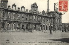 VINTAGE POSTCARD Rheims Town hall Sets fire to the Militaria on May 3rd, 1917
