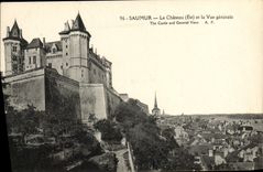 CPA Saumur Chateau et la Vue Generale