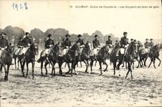 VINTAGE POSTCARD Surroundings School of Cavalry Riders of Held of Official reception Militaria Horses
