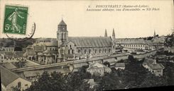 CPA Fontevrault Ancienne Abbaye Vue d'ensemble