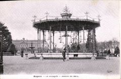 CPA Angers Le Kiosque Jardin Mail