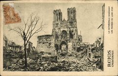 VINTAGE POSTCARD Rheims the cathedral dominating the ruins of the Gold Lion