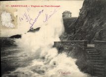 CPA Granville Vagues au Plat Gousset