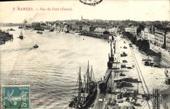 VINTAGE POSTCARD Nantes Seen Of the Port Boat