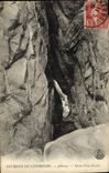CPA Environs De Cherbourg Jobourg Sorthe D'une Grotte