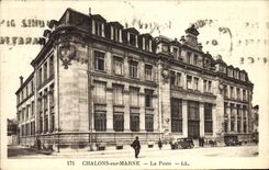 VINTAGE POSTCARD Trawl-nets On the La Poste Marne