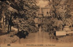 VINTAGE POSTCARD Trawl-nets On the Marne Small Jard