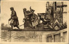 VINTAGE POSTCARD Trawl-nets On the Marne Monument of Deaths 1914 1918 Militaria