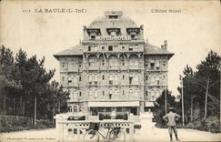 VINTAGE POSTCARD La Baule the Royal Hotel Bicycle Cycles