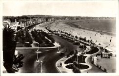 VINTAGE POSTCARD La Baule On Sea View Of the Beach