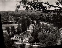 MODERN CARD Mervent Brown Fashionable country inn Of Pierre And the Drill