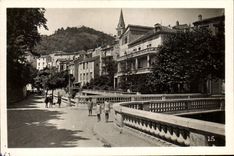 MODERN CARD Amelie Walk les Bains