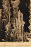 CPA Gorges Du Tarn Aven Armand Causse Mejean au pied de la grande stalagmite