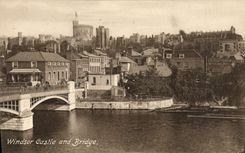 VINTAGE POSTCARD Windsor Castle and Bridge