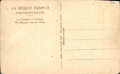 CPA La Douce France Mont Saint Michel Les Remparts Et l'Abbaye