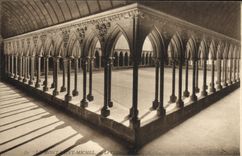 CPA Mont Saint Michel Le Cloitre