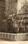 VINTAGE POSTCARD Sevilla Cathedral Tumba de Cristobal Colonist