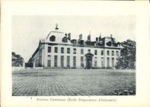 VINTAGE POSTCARD Rambouillet Old Commun runs preparatory School of infantry