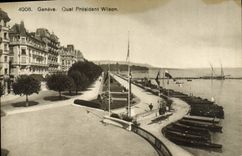 VINTAGE POSTCARD Geneva Quay President Wilson