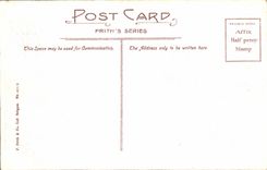 VINTAGE POSTCARD Warwick Castle Coutryard