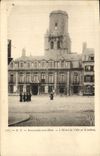 CPA Boulogne Sur Mer L'Hotel De Ville Et Le Beffroi