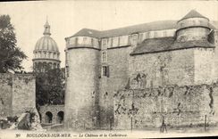 CPA Boulogne Sur Mer Le chateau Et La Cathedrale