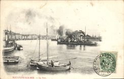 CPA Boulogne Sur Mer Le Port Bateaux