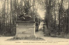 CPA Provins Monument Des Enfants De Provins Morts Pour La patrie 1870 1871 Militaria 