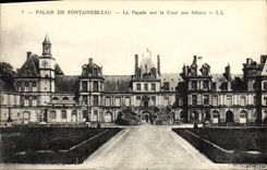 VINTAGE POSTCARD Fontainebleau the Frontage on the Court of the Good-byes