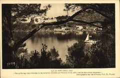 VINTAGE POSTCARD Island Of Port Cross-country race Boats