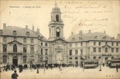 VINTAGE POSTCARD Rennes the Town hall Trams