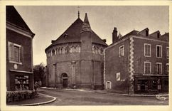 Sepulcro del St de Neuvy de la POSTAL de la VENDIMIA la iglesia en el modelo del sepulcro del St
